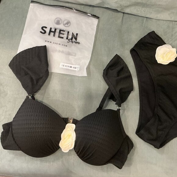 Elegant Foral Bikini 2pcs - Size 2X - Picture 1 of 6